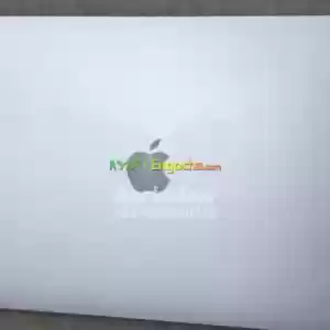 New Apple MacBook Pro 2019  Retina Display Processors:- intel core i5 Screen Size 13.3 in Price in Ethiopia